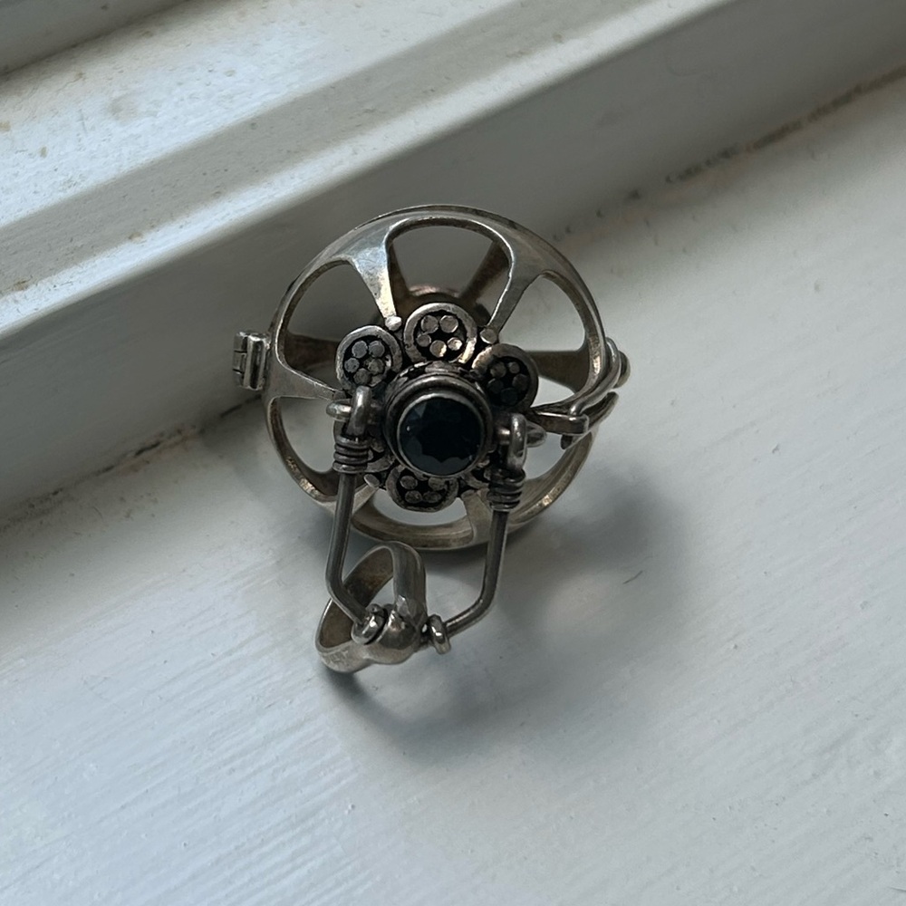 Sterling silver angel caller cage pendant - Picture 3 of 5